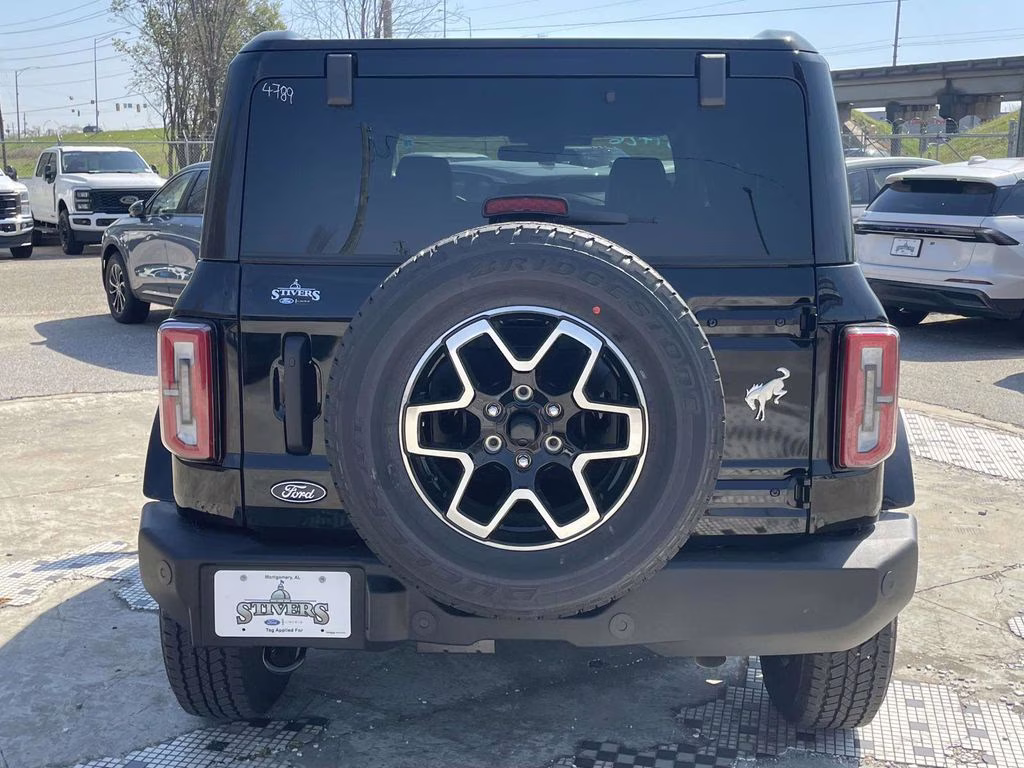 2026 Shadow Black Ford Bronco Outer Banks 4X4 SUV