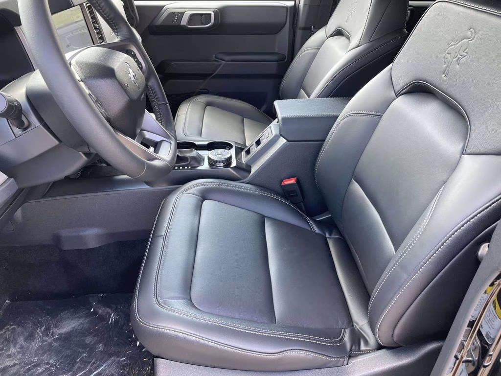 2026 Shadow Black Ford Bronco Outer Banks 4X4 SUV