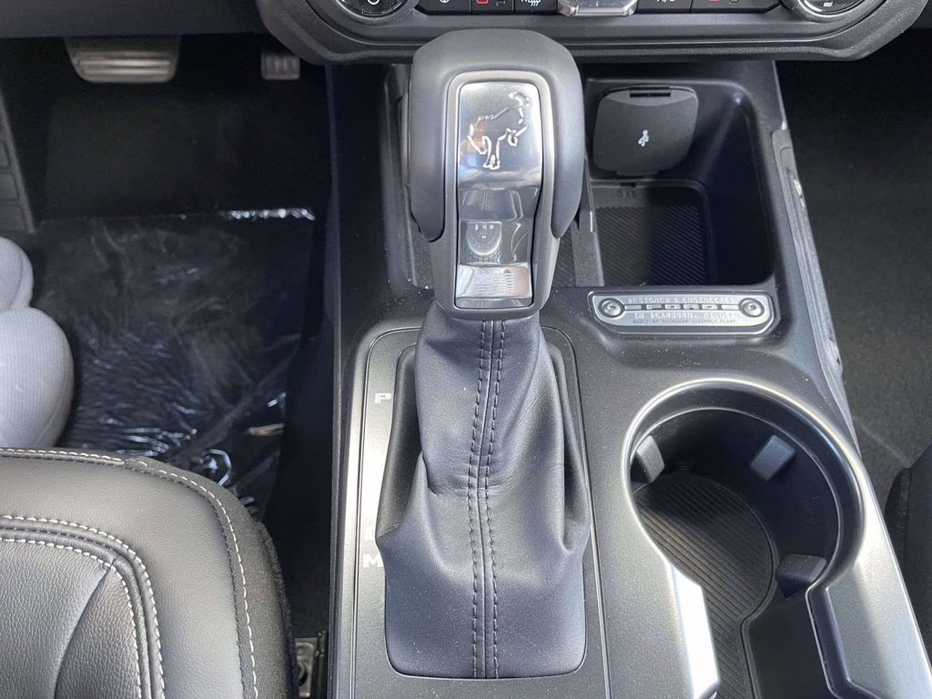 2026 Shadow Black Ford Bronco Outer Banks 4X4 SUV