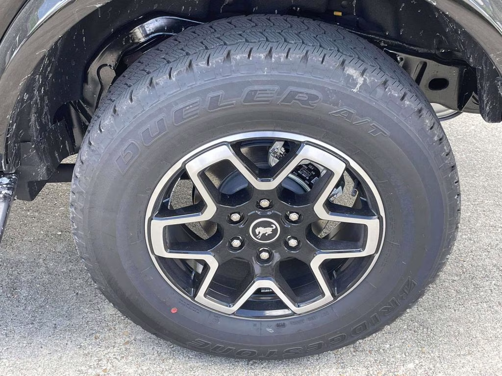 2026 Shadow Black Ford Bronco Outer Banks 4X4 SUV