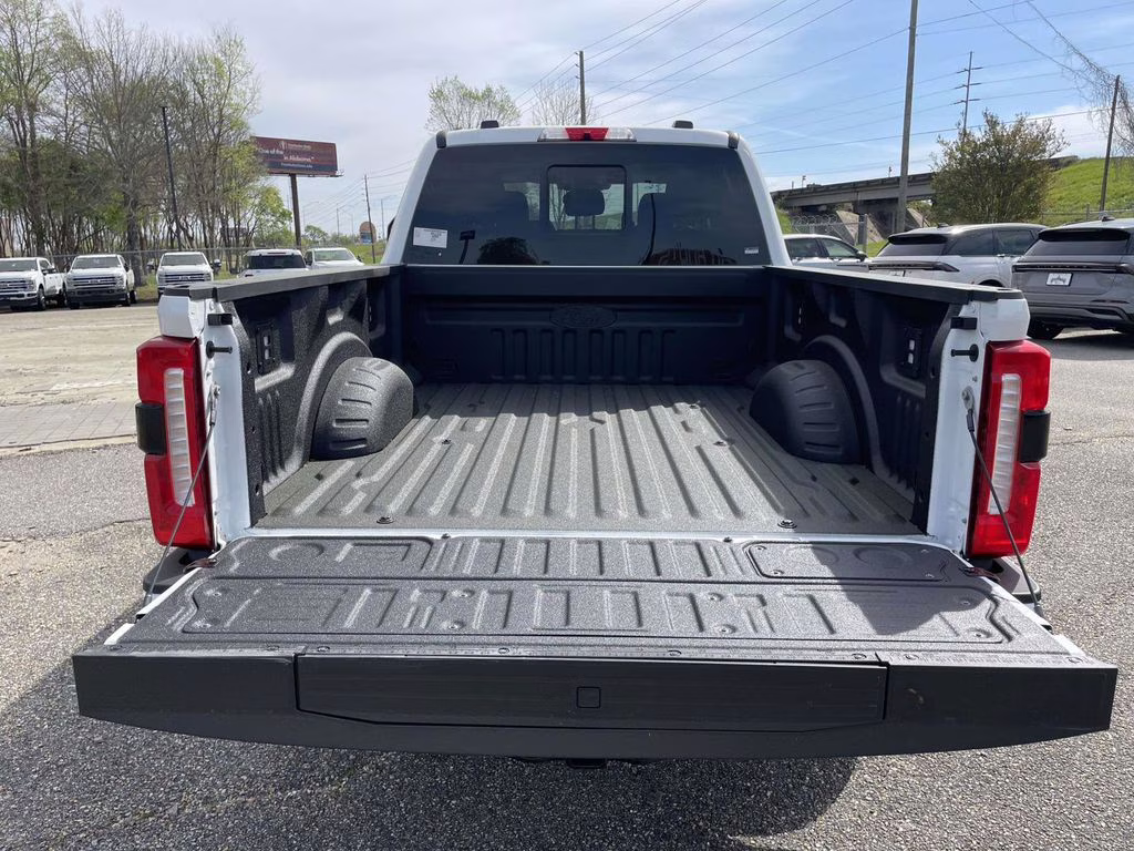 2026 Oxford White Ford Super Duty F-250 SRW XLT 4X4 Truck