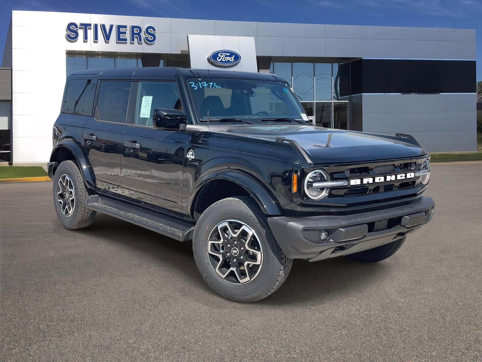 2026 Shadow Black Ford Bronco Outer Banks 4X4 SUV