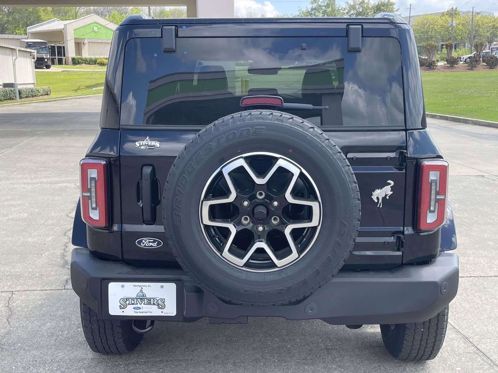 2026 Shadow Black Ford Bronco Outer Banks 4X4 SUV
