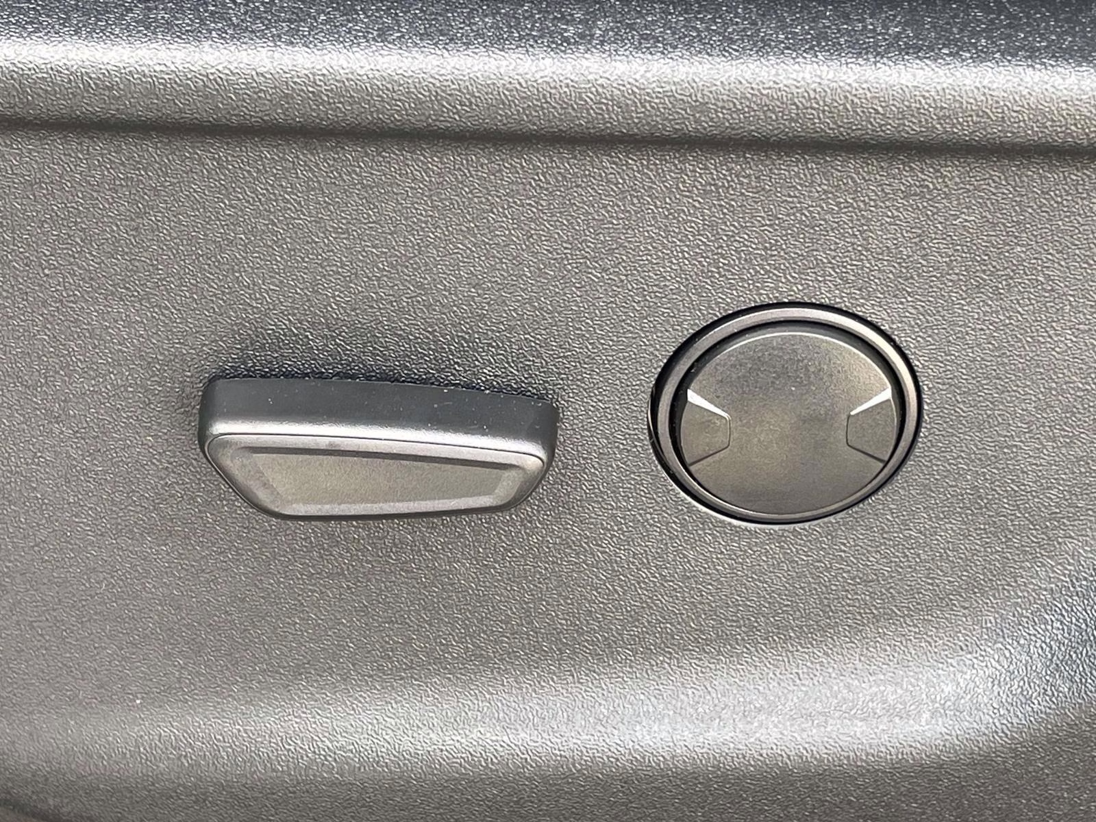 2026 Oxford White Ford Super Duty F-250 SRW XLT 4X4 Truck