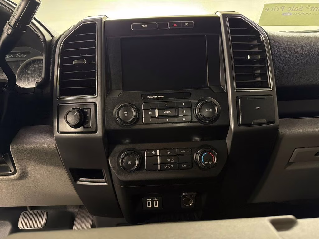 2020 Magma Red Metallic Ford F-150 XLT 4X4 Truck