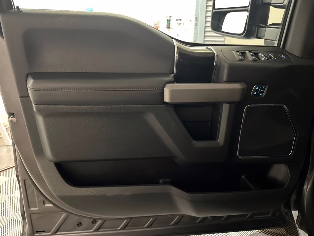 2022 Carbonized Gray Metallic Ford Super Duty F-350 SRW Platinum 4X4 Truck