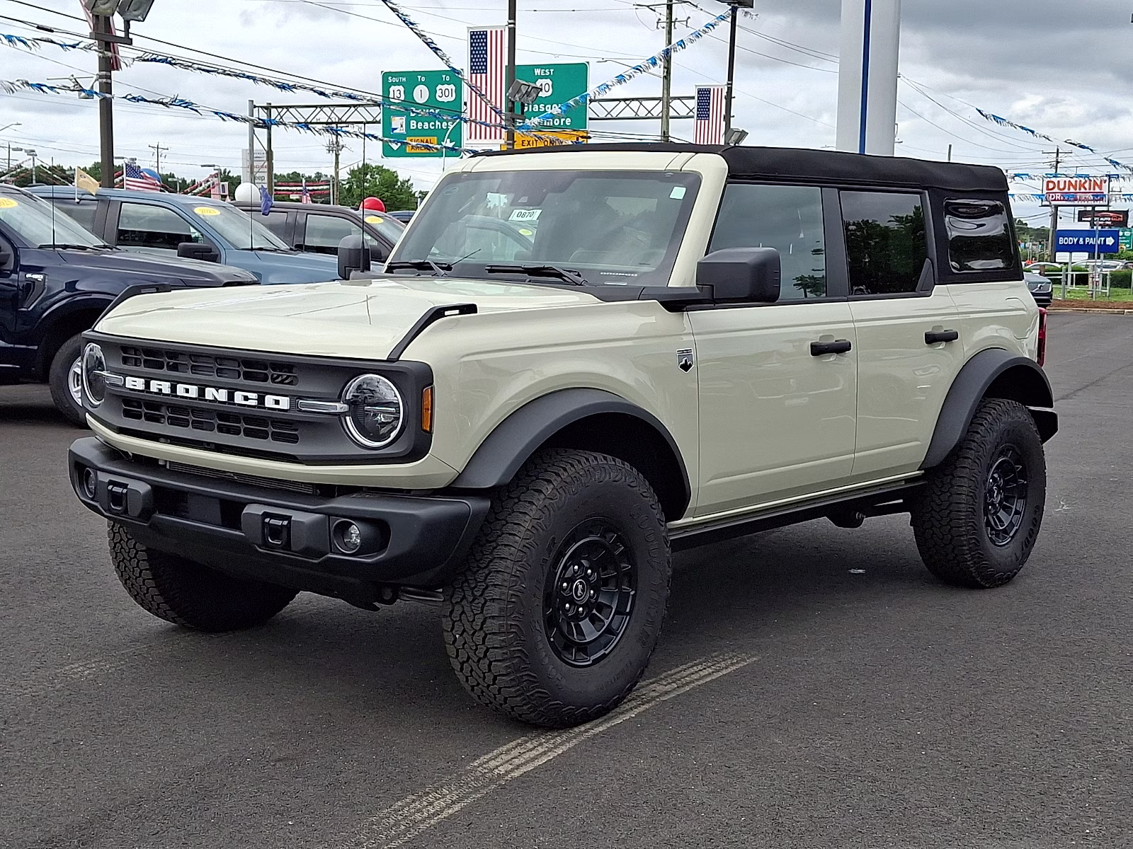 2026 Desert Sand - VA Ford Bronco Big Bend 4X4