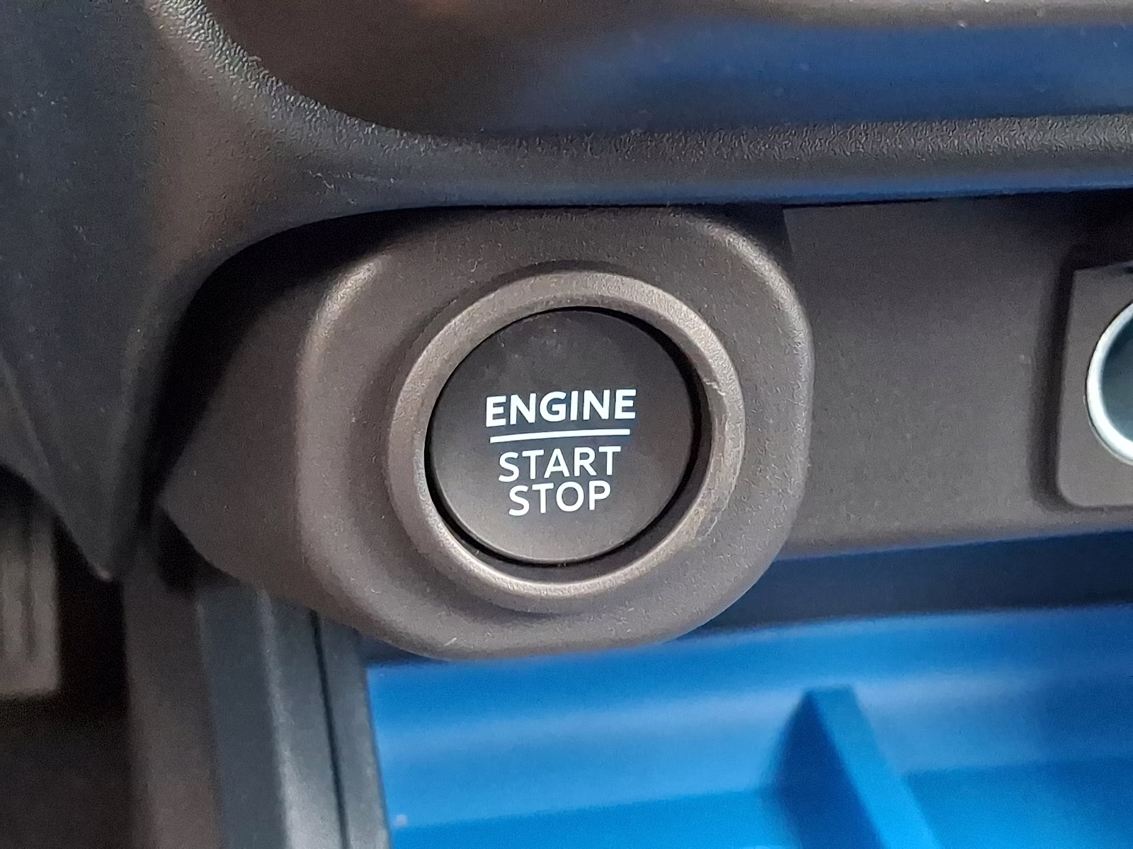 2026 Shadow Black - G1 Ford Maverick XLT AWD