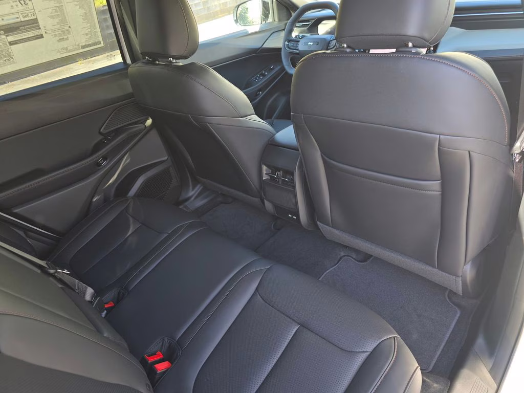 2026 Bright White Clearcoat Jeep Cherokee Limited 4X4 SUV