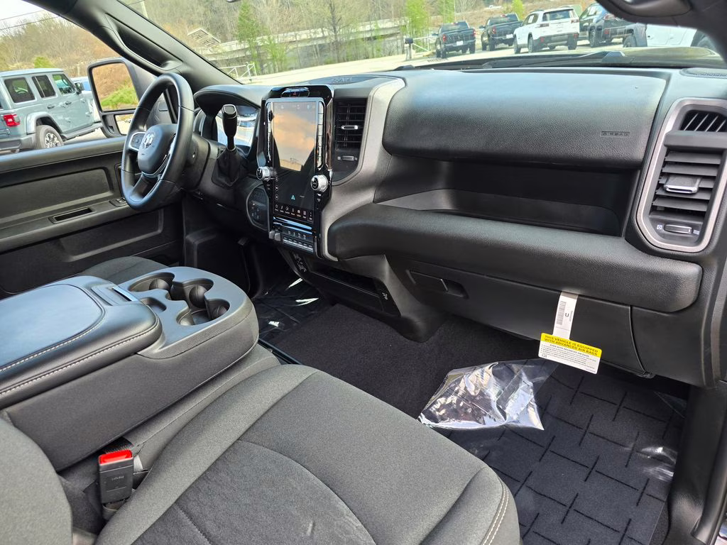 2026 Diamond Black Crystal Pearlcoat Ram 2500 Tradesman 4X4 Truck