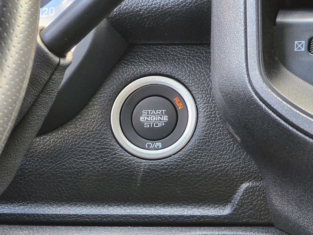 2026 Diamond Black Crystal Pearlcoat Ram 2500 Tradesman 4X4 Truck