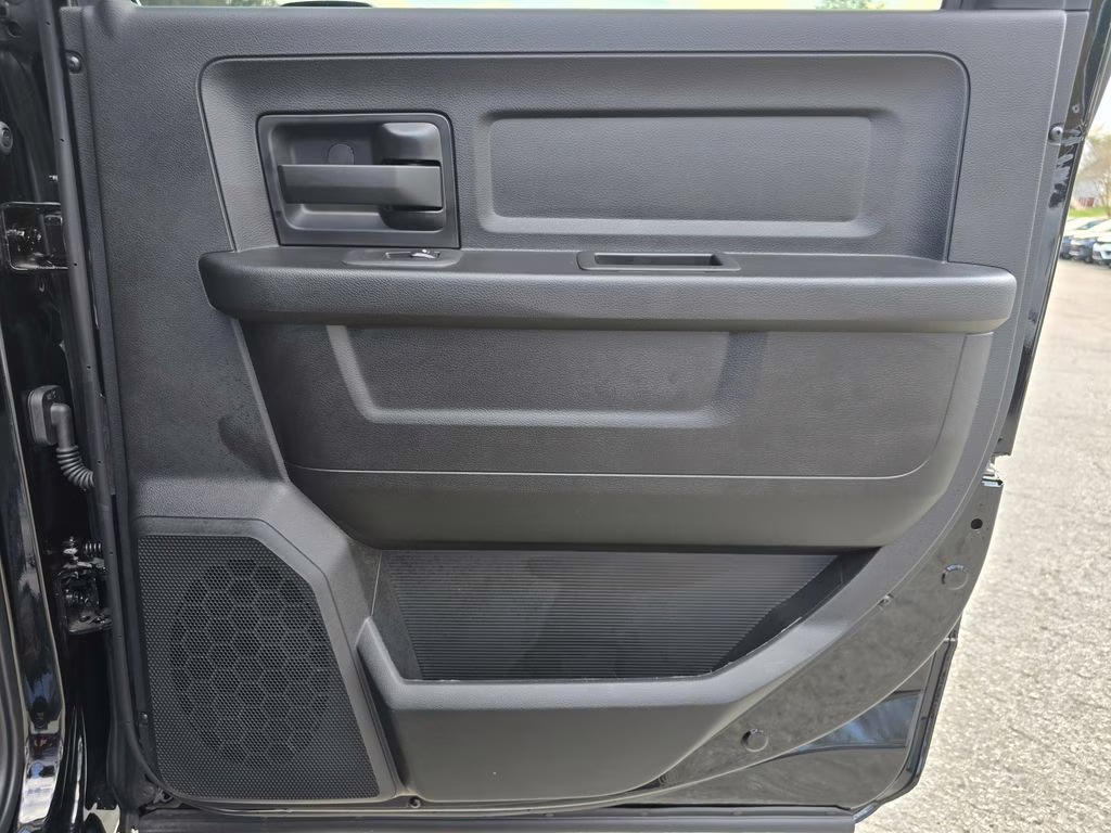 2026 Diamond Black Crystal Pearlcoat Ram 2500 Tradesman 4X4 Truck