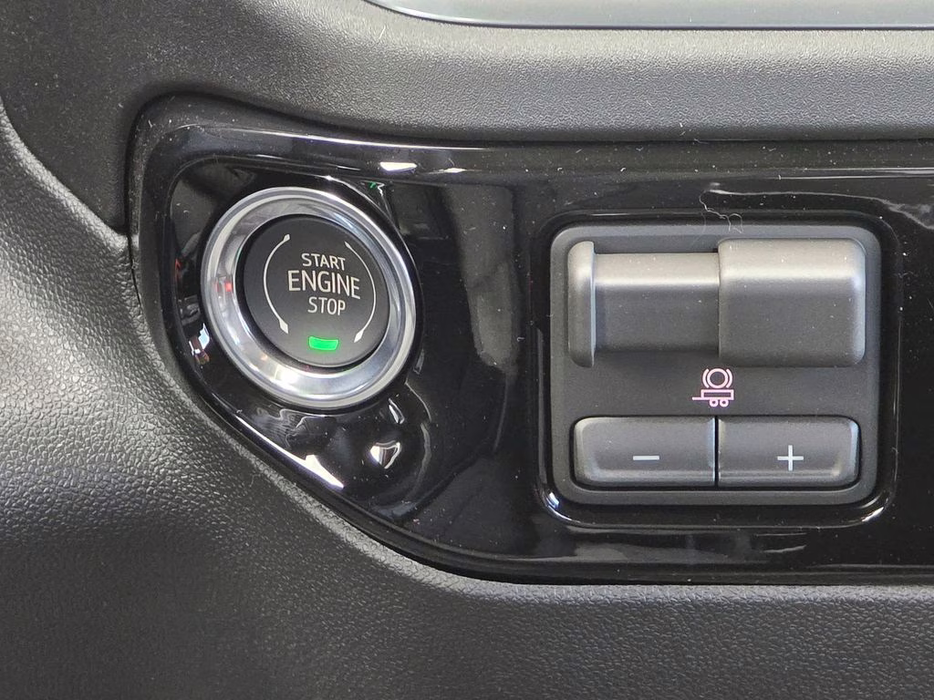 2026 Sterling Metallic GMC Sierra 3500HD SLE 4X4 Truck