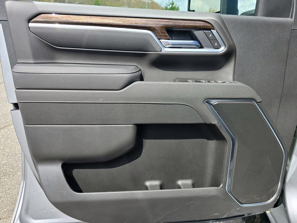 2026 Sterling Metallic GMC Sierra 3500HD SLE 4X4 Truck