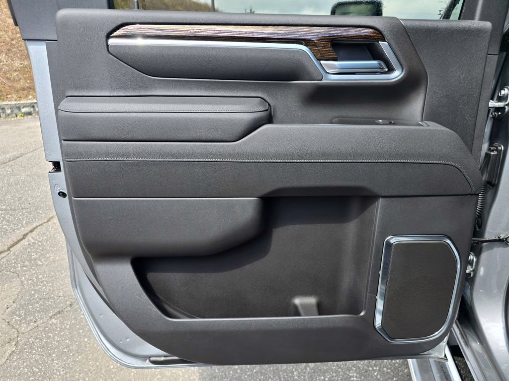 2026 Sterling Metallic GMC Sierra 3500HD SLE 4X4 Truck