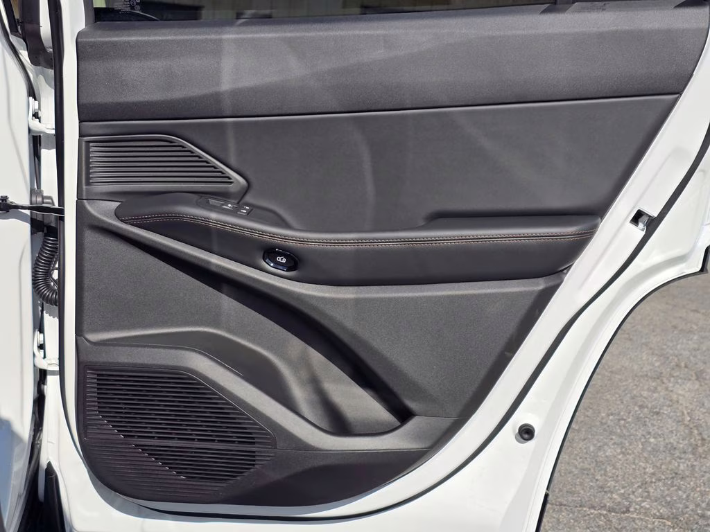 2026 Bright White Clearcoat Jeep Cherokee Limited 4X4 SUV