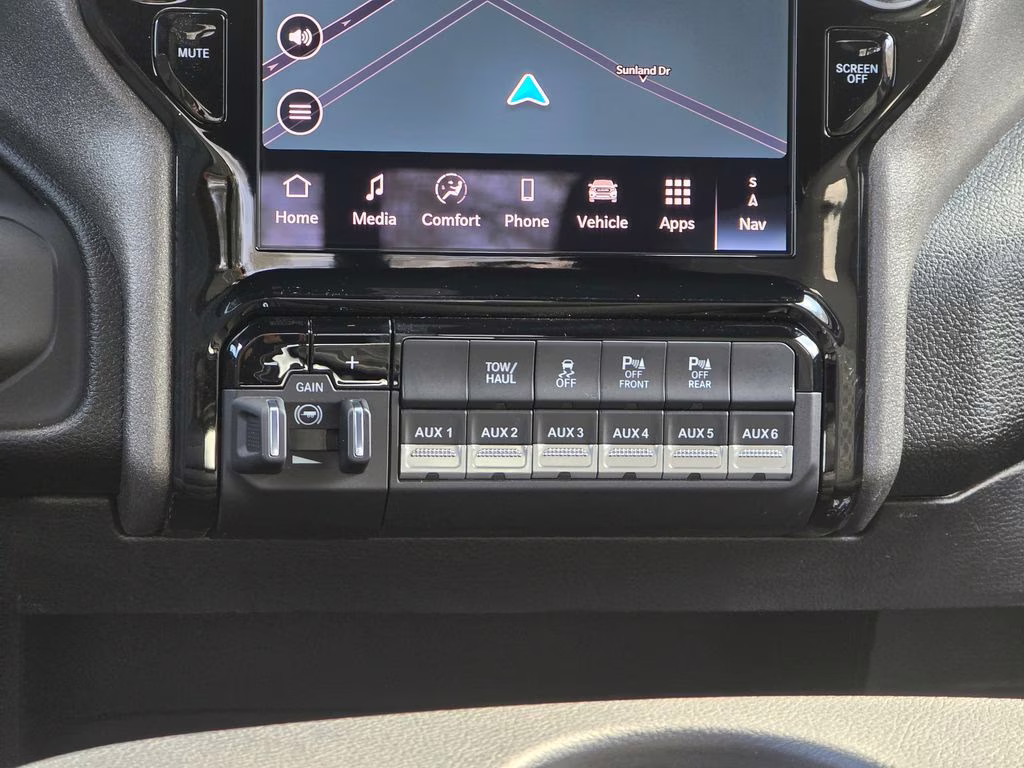 2026 Diamond Black Crystal Pearlcoat Ram 2500 Tradesman 4X4 Truck