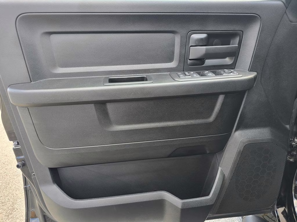 2026 Diamond Black Crystal Pearlcoat Ram 2500 Tradesman 4X4 Truck