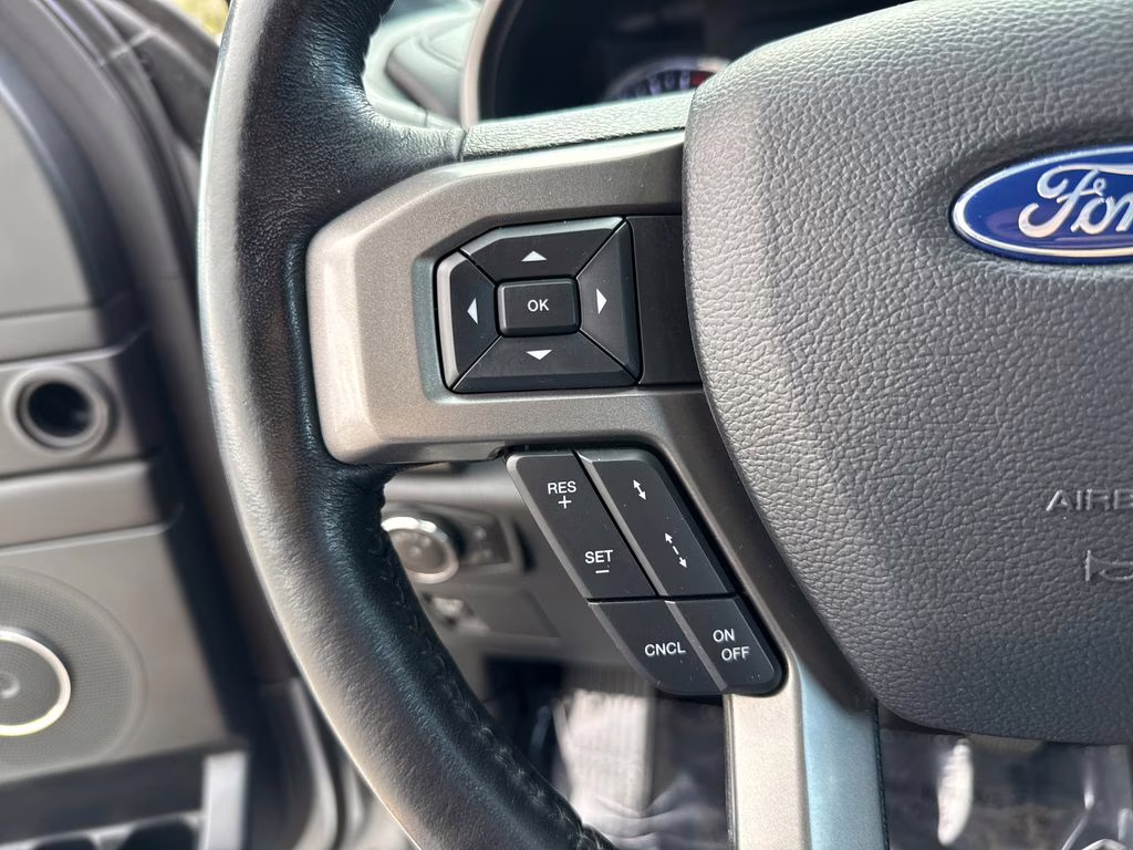 2021 Iconic Silver Metallic Ford Expedition Max XLT RWD SUV