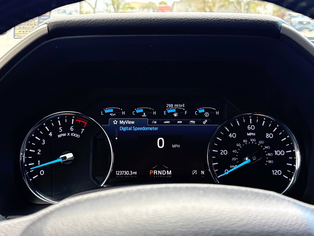 2021 Iconic Silver Metallic Ford Expedition Max XLT RWD SUV