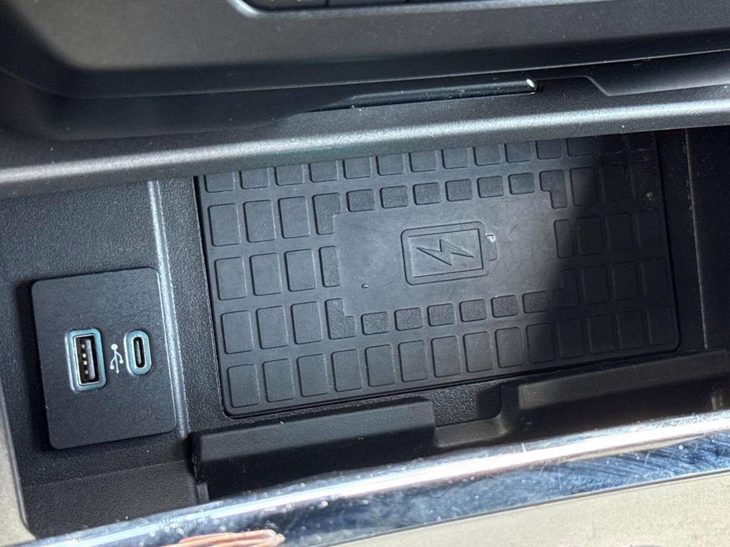 2021 Iconic Silver Metallic Ford Expedition Max XLT RWD SUV