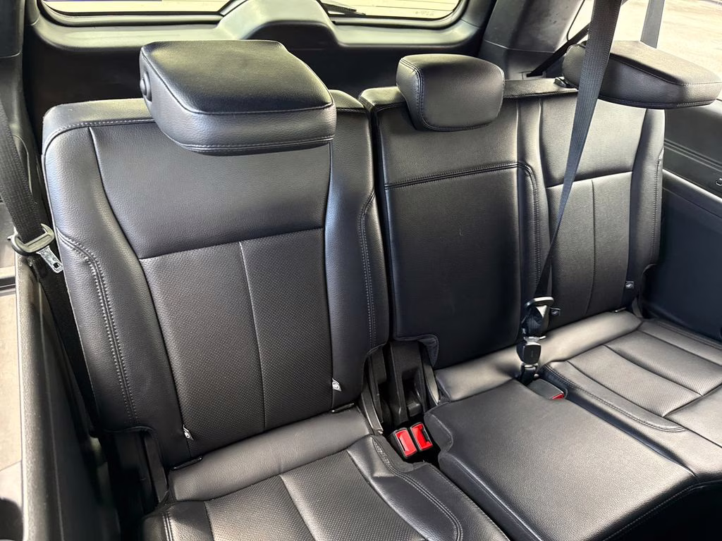 2021 Iconic Silver Metallic Ford Expedition Max XLT RWD SUV