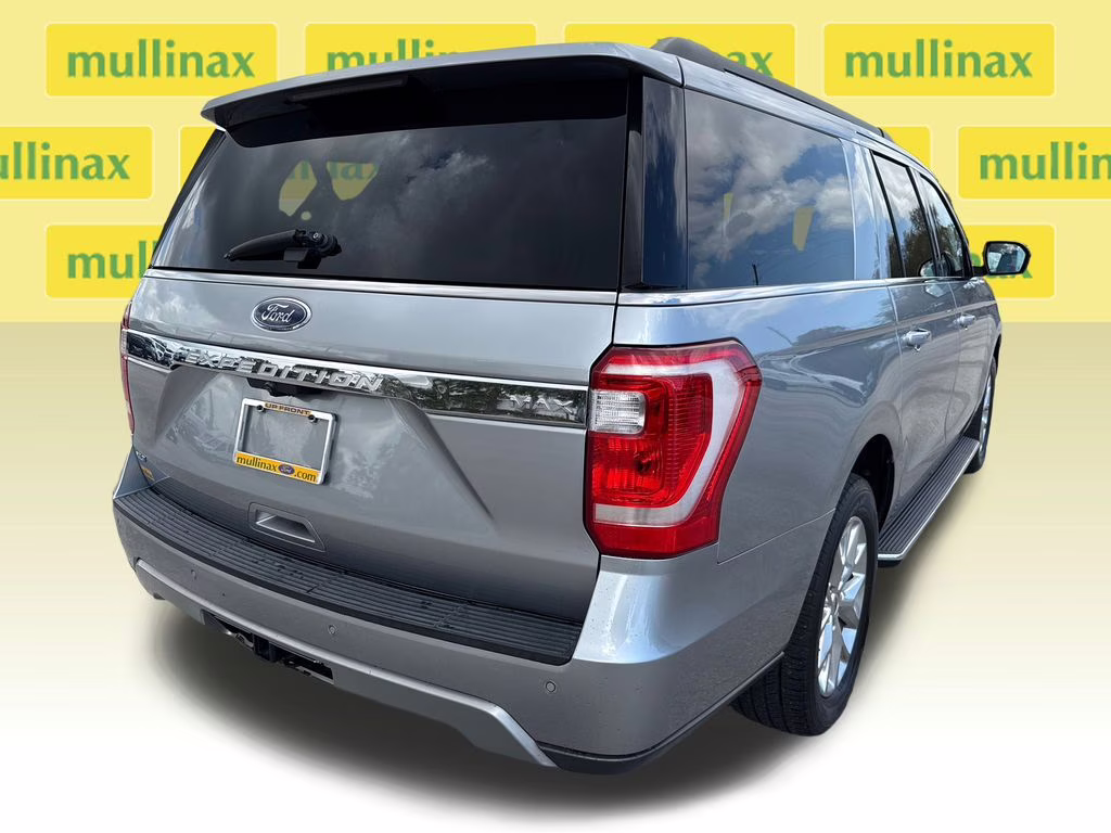 2021 Iconic Silver Metallic Ford Expedition Max XLT RWD SUV
