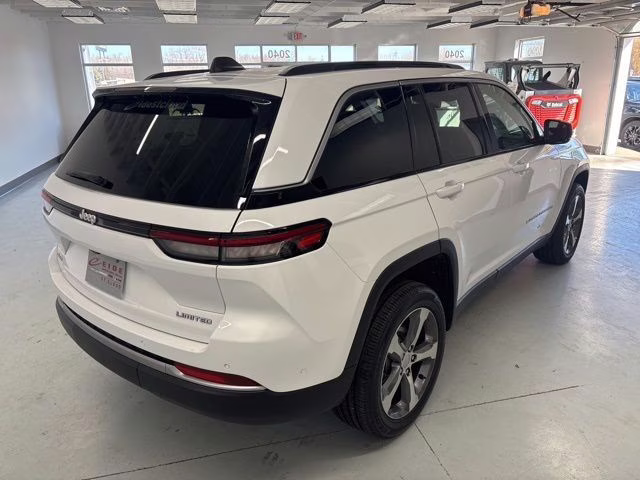 2026 Bright White Clearcoat Jeep Grand Cherokee Limited 4X4 SUV