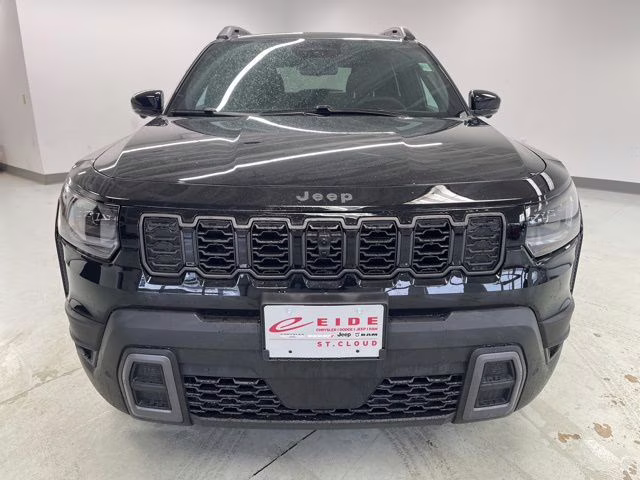 2026 Diamond Black Crystal Pearlcoat Jeep Cherokee Overland 4X4 SUV