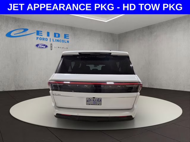 2026 Pristine White Metallic Tri-Coat Lincoln Navigator L Reserve 4X4 SUV