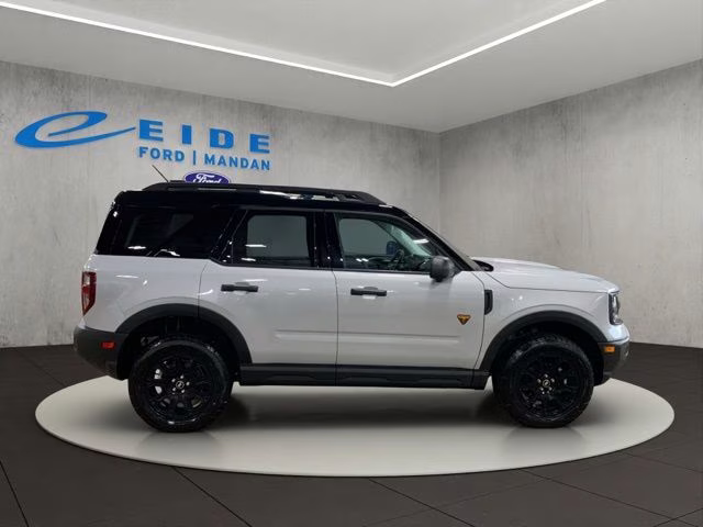 2026 Space White Metallic Ford Bronco Sport Badlands 4X4 SUV