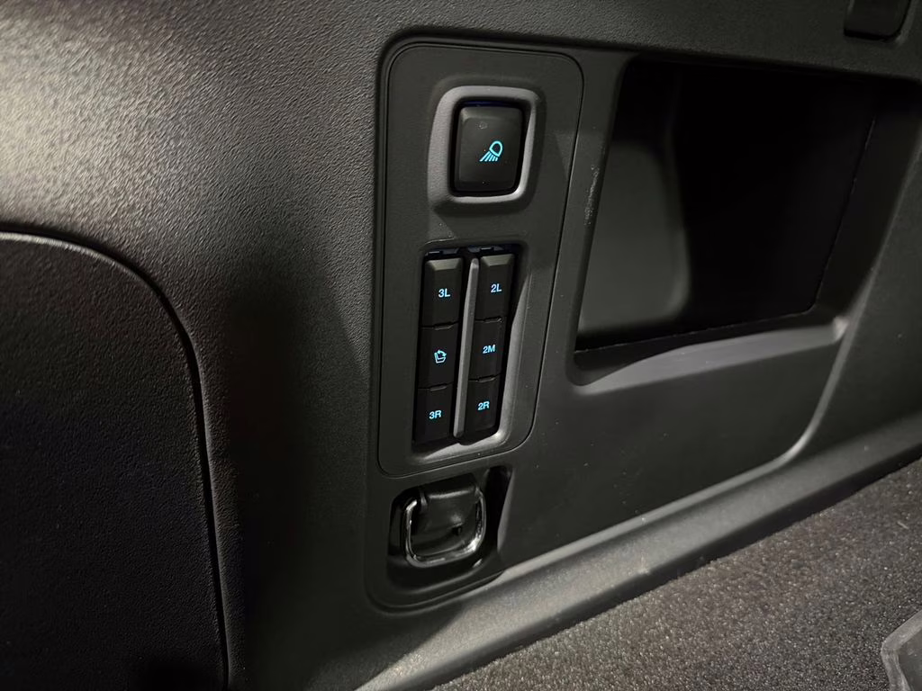 2025 Black Metallic Ford Expedition Max Platinum w/Bluecruise & Drivers Pkg 4X4 SUV