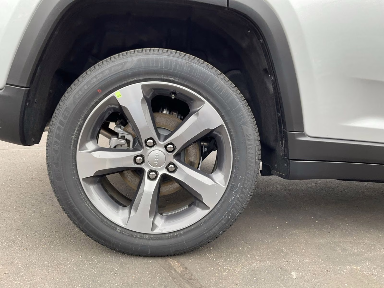 2026 Silver Zynith Jeep Grand Cherokee Limited 4X4 SUV