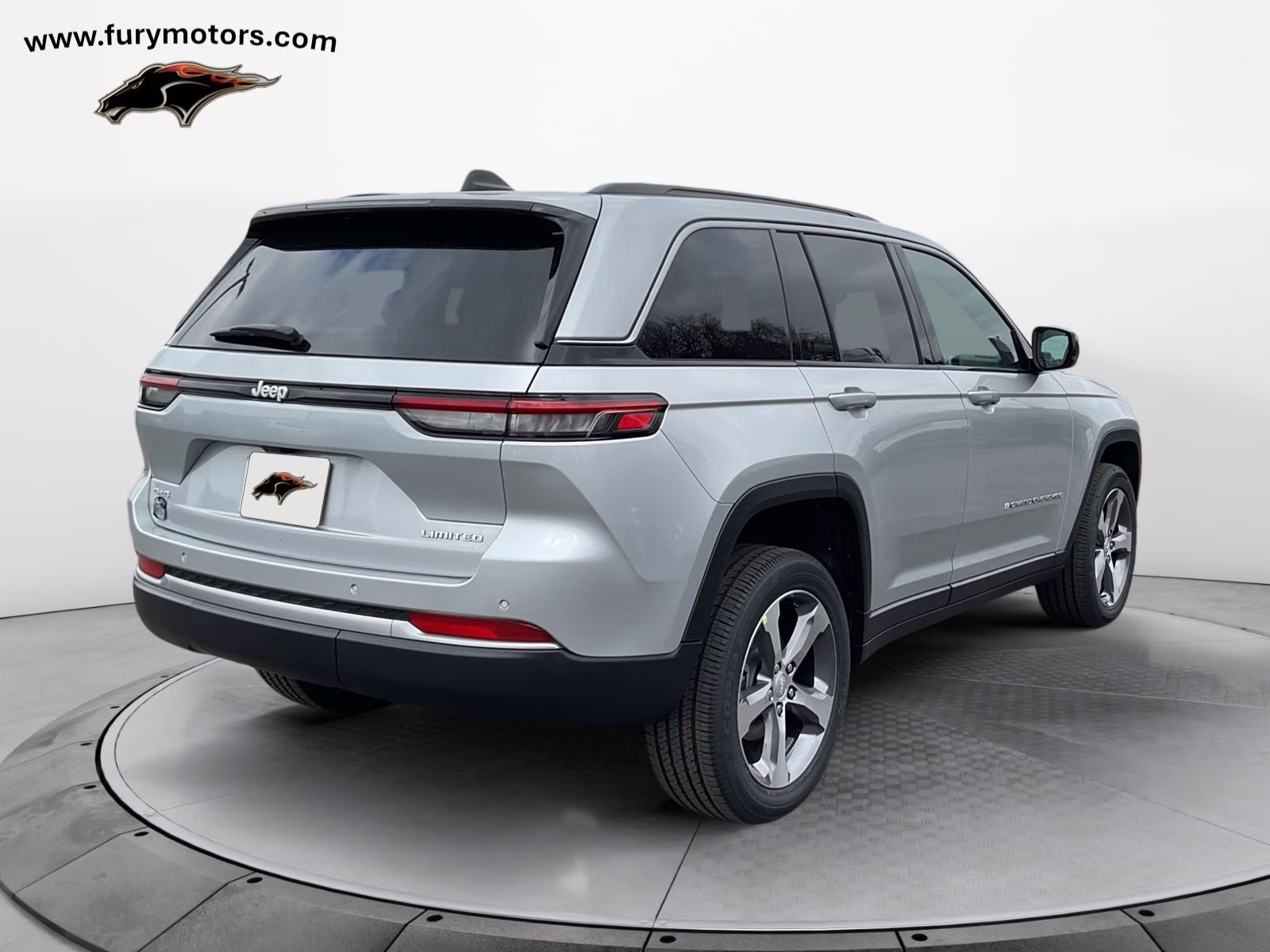 2026 Silver Zynith Jeep Grand Cherokee Limited 4X4 SUV