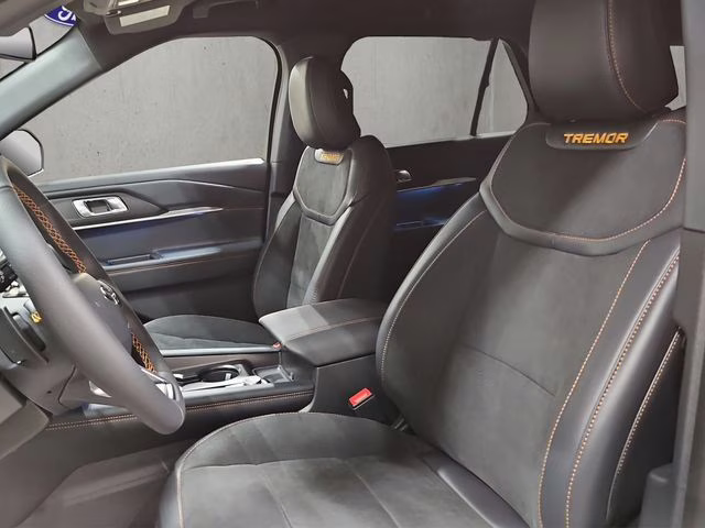 2026 Agate Black Metallic Ford Expedition Tremor 4X4 SUV