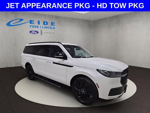 2026 Pristine White Metallic Tri-Coat Lincoln Navigator L Reserve 4X4 SUV