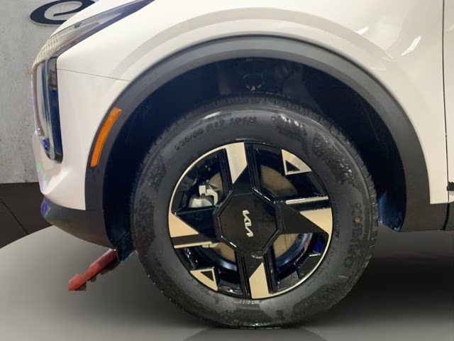 2026 Glacial White Pearl Kia Sportage LX AWD SUV