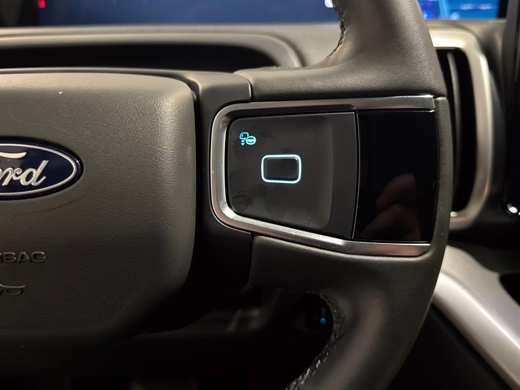 2025 Agate Black Metallic Ford Expedition Max Active RWD SUV