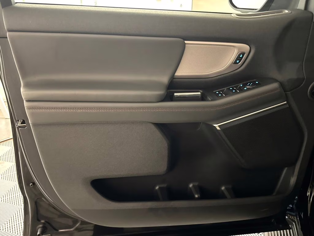 2025 Agate Black Metallic Ford Expedition Max Active RWD SUV