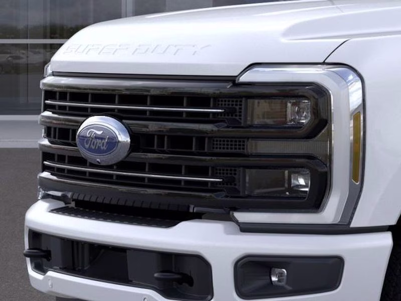 2026 Star White Metallic Tri-Coat Ford Super Duty F-250 SRW Platinum 4X4 Truck