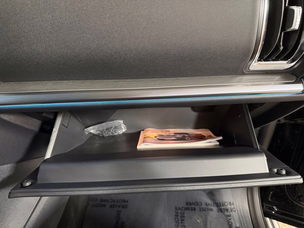 2025 Black Metallic Ford Expedition Max Platinum w/Bluecruise & Drivers Pkg 4X4 SUV