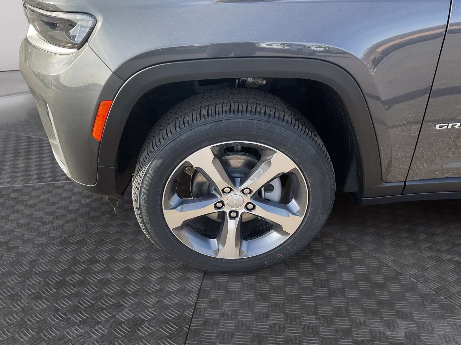 2026 Baltic Gray Metallic Clearcoat Jeep Grand Cherokee Limited 4X4 SUV