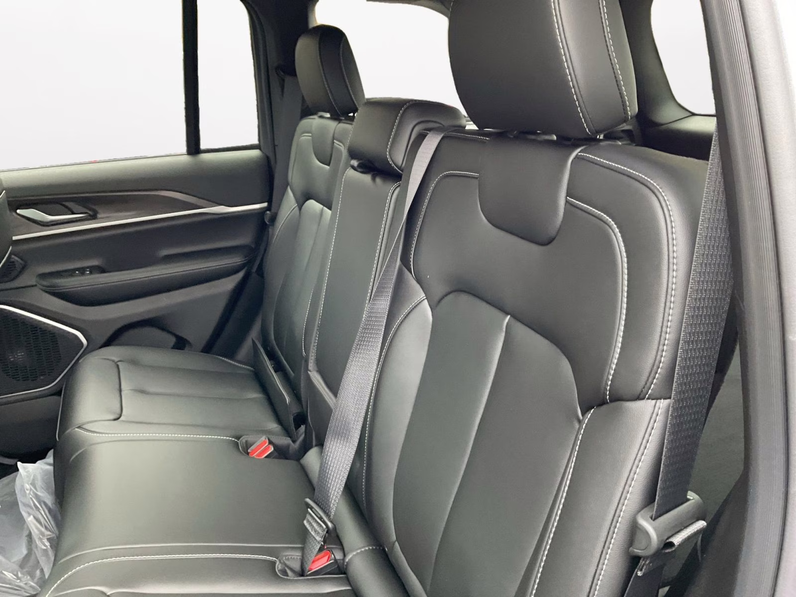 2026 Silver Zynith Jeep Grand Cherokee Limited 4X4 SUV