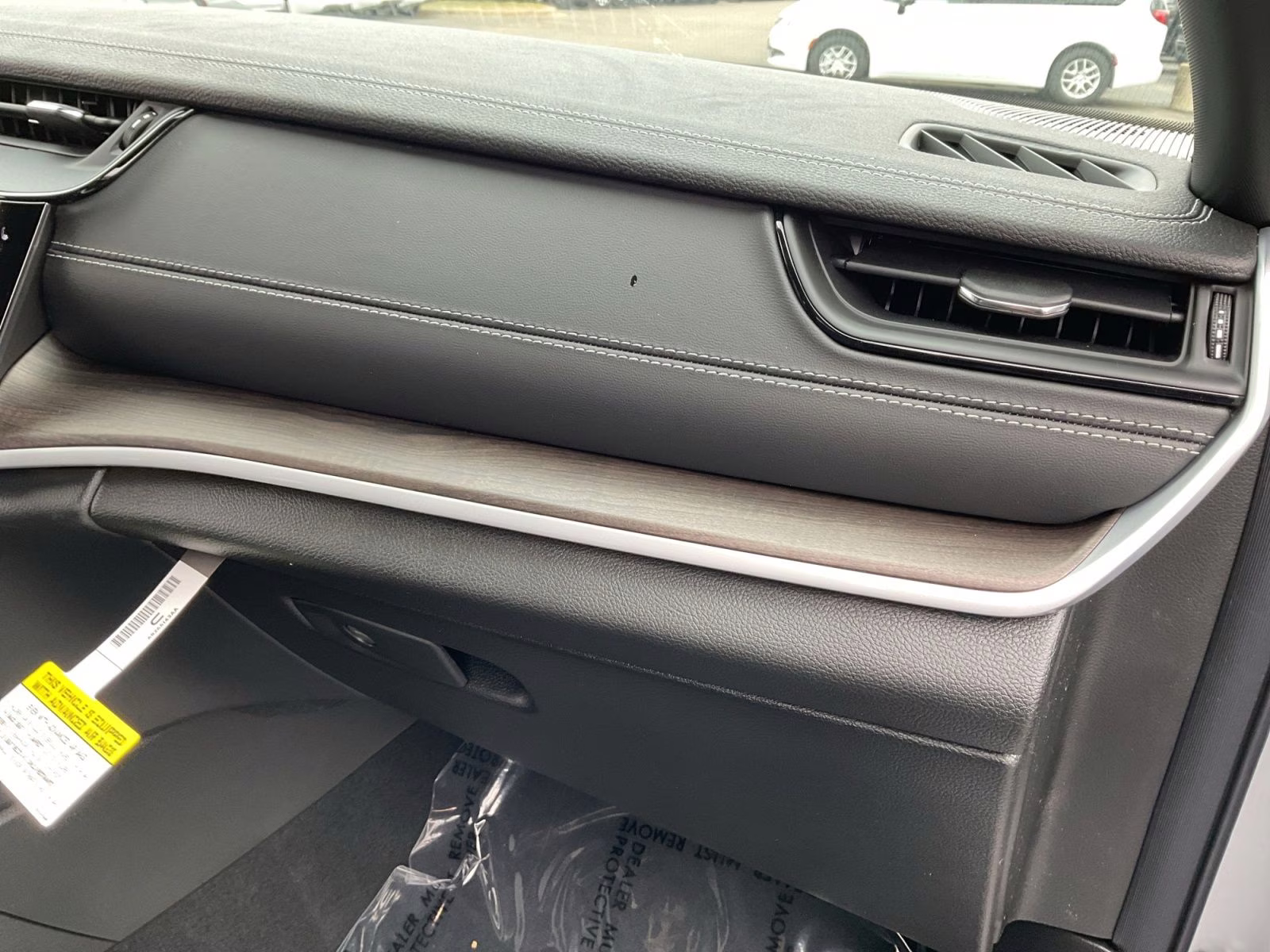 2026 Silver Zynith Jeep Grand Cherokee Limited 4X4 SUV