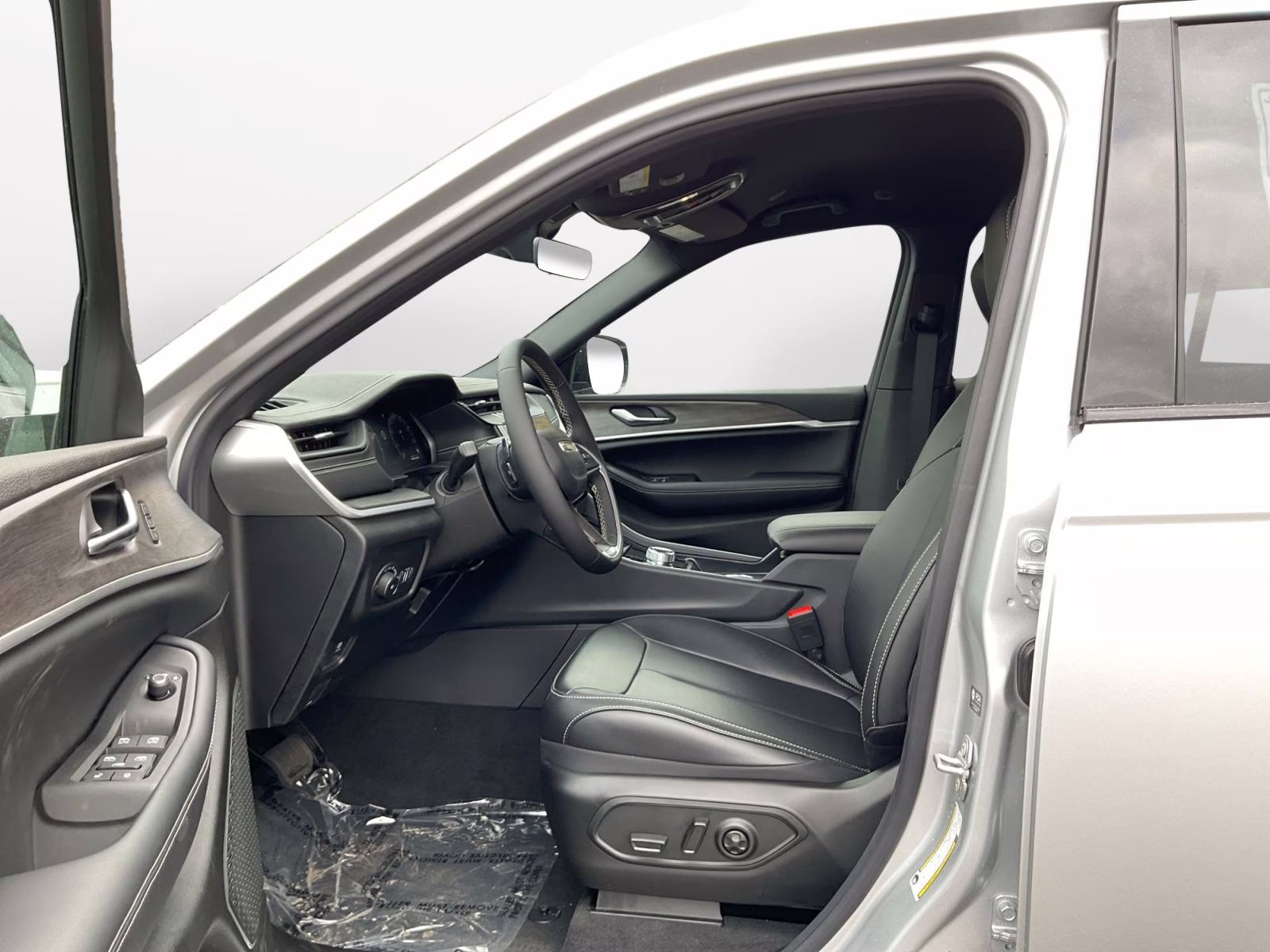 2026 Silver Zynith Jeep Grand Cherokee Limited 4X4 SUV