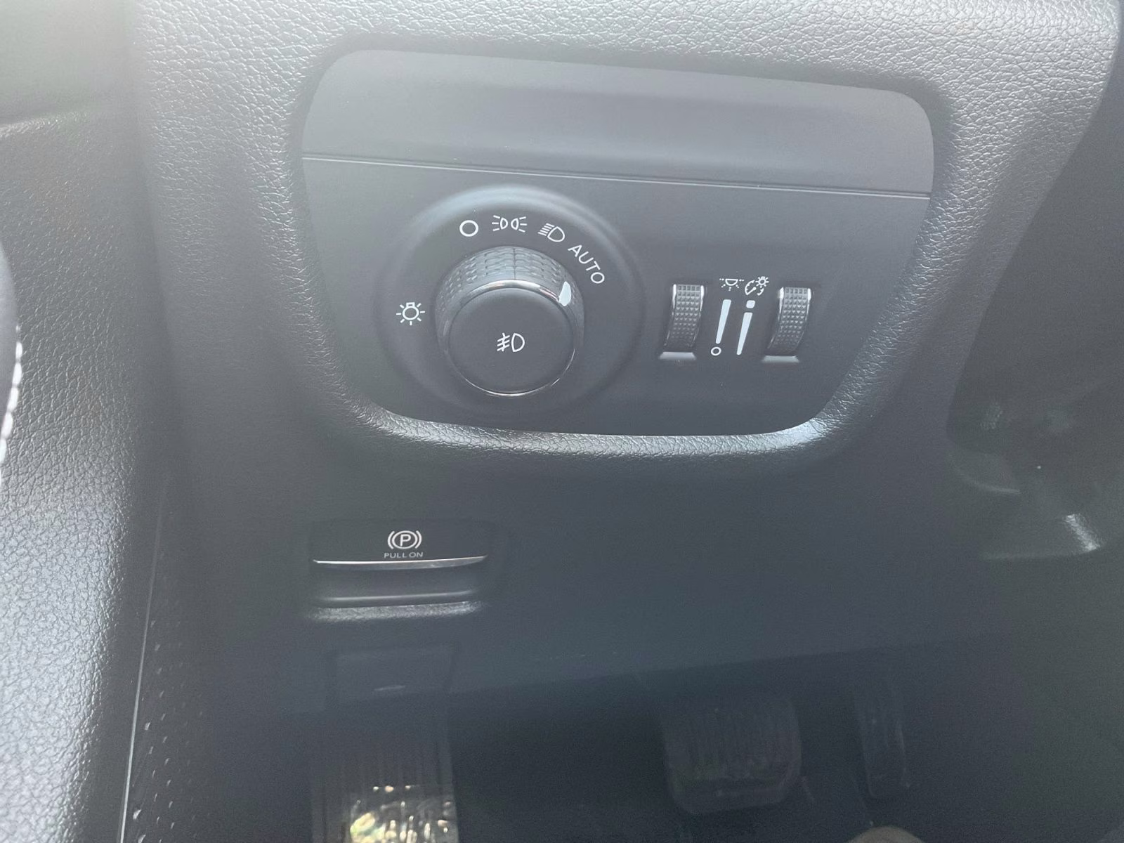 2026 Baltic Gray Metallic Clearcoat Jeep Grand Cherokee Limited 4X4 SUV