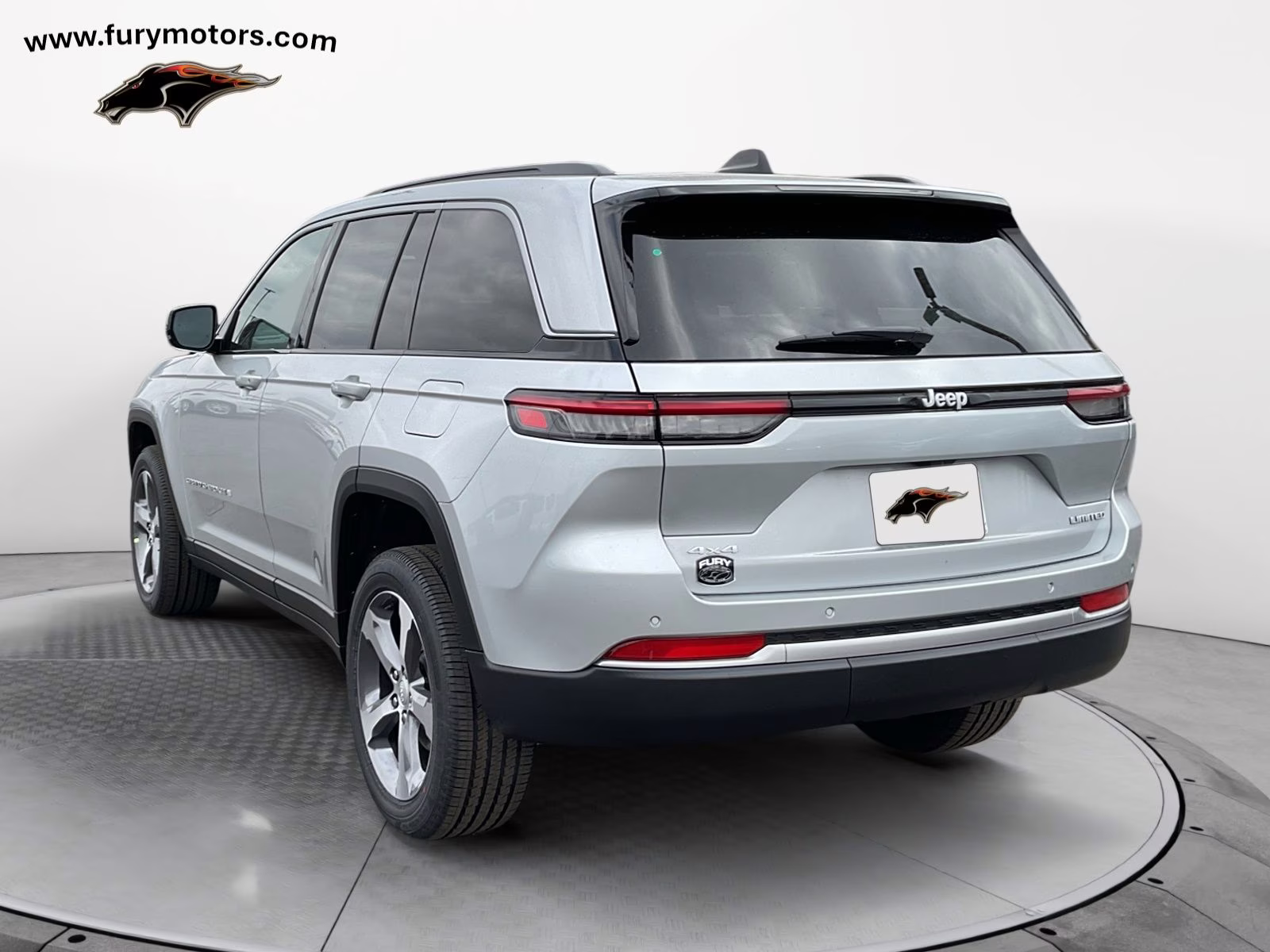 2026 Silver Zynith Jeep Grand Cherokee Limited 4X4 SUV