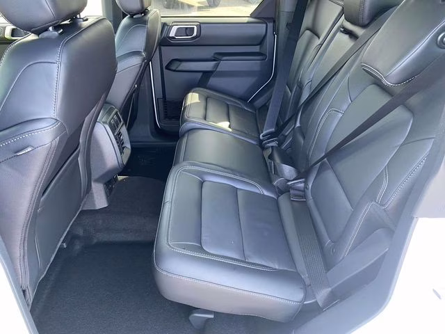 2026 Oxford White Ford Bronco Outer Banks 4X4 SUV