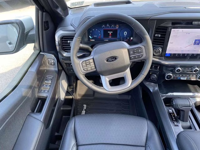 2026 Avalanche Ford F-150 Lariat 4X4 Truck