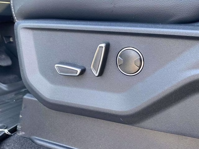 2026 Avalanche Ford F-150 Lariat 4X4 Truck